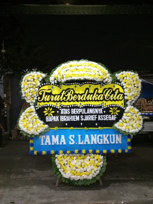 Papan Bunga Duka di Wer Maktian